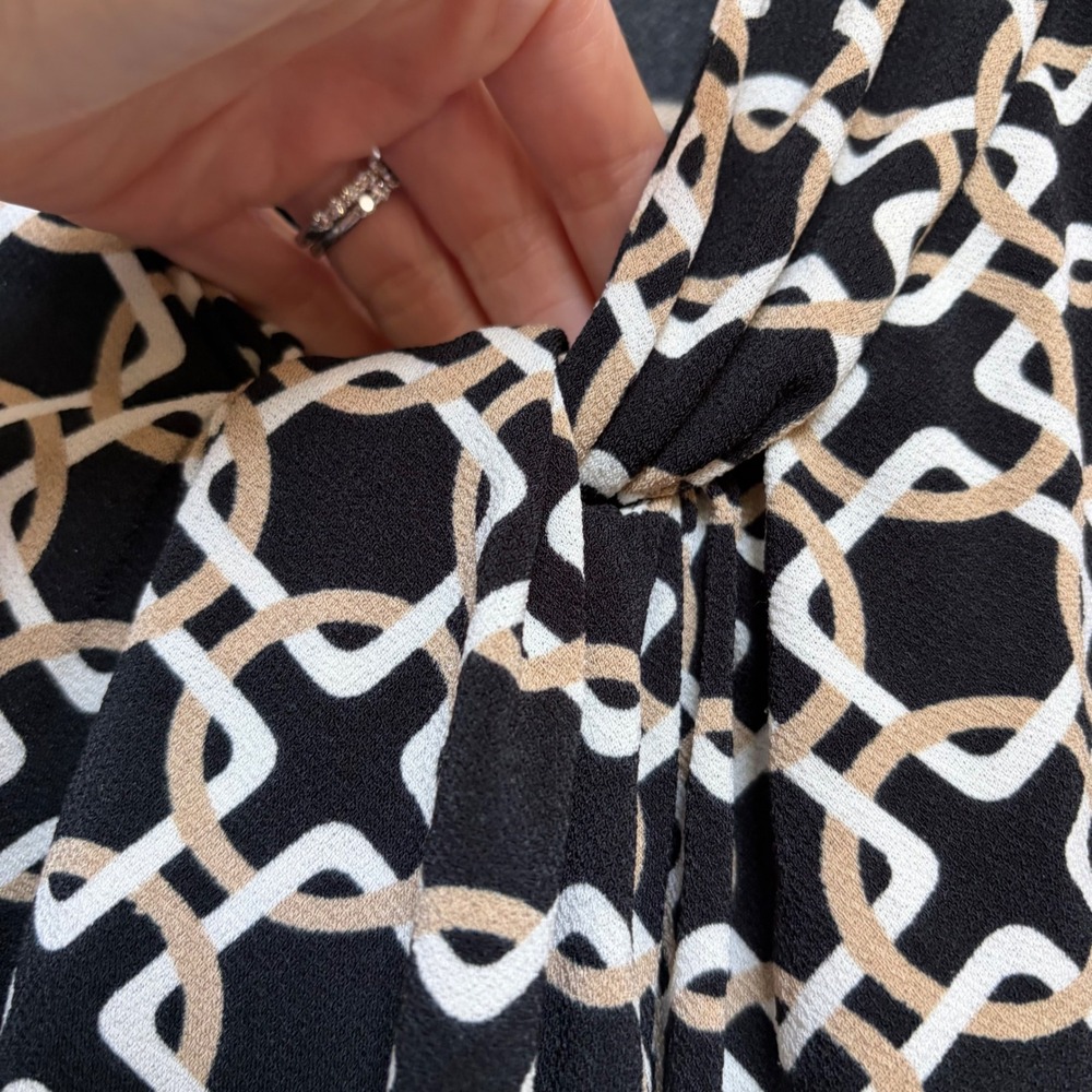 Banana Republic Womens Sleeveless Geometric V-Neck Blouse career‎ work  S Mod - Picture 3 of 8